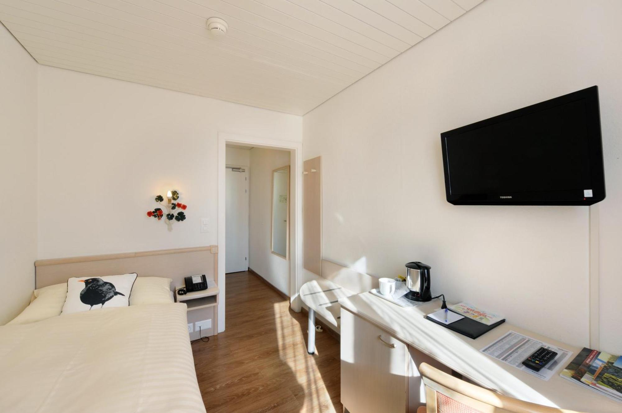 Hotel Beausite Unterseen Стая снимка