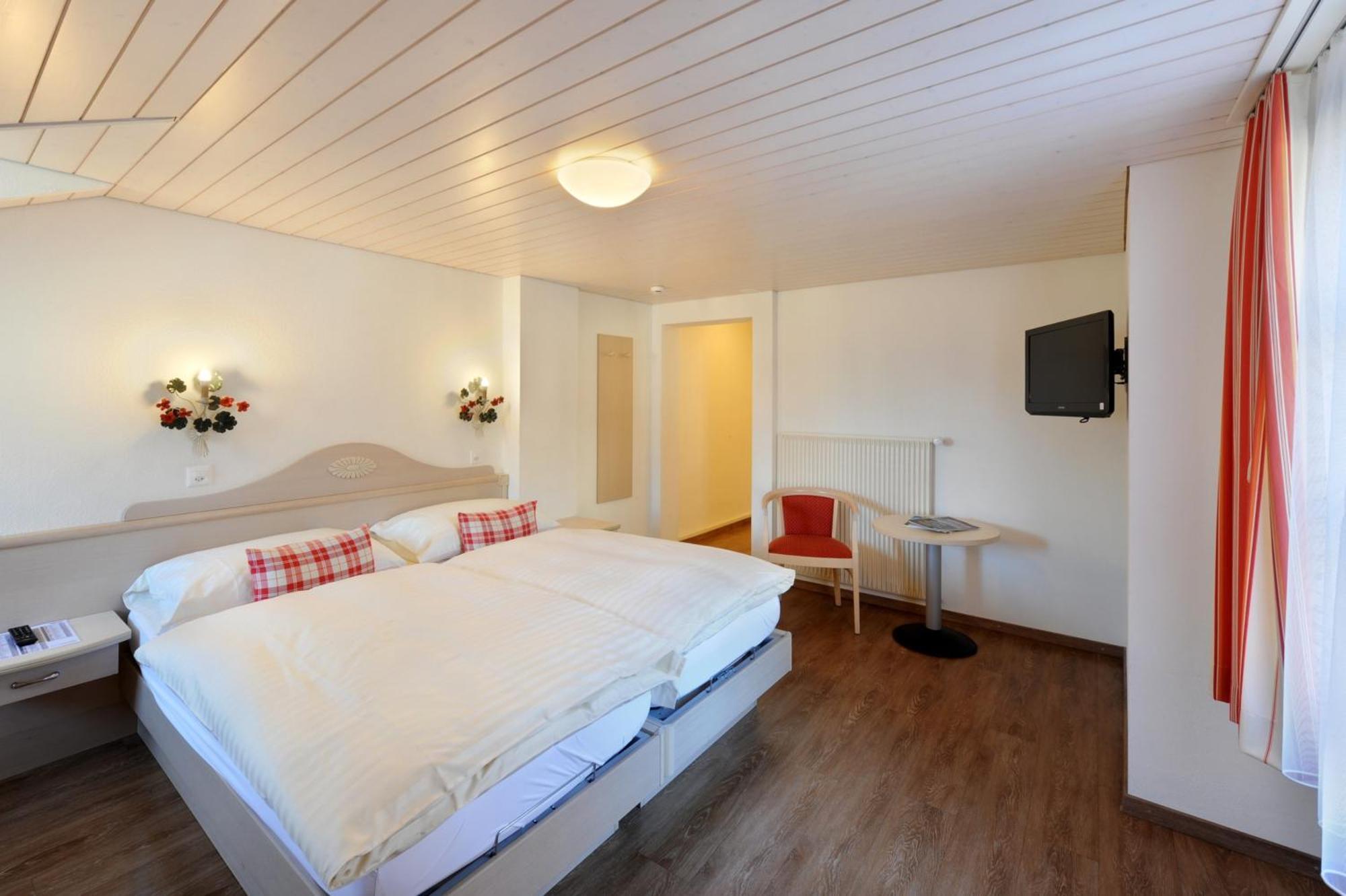 Hotel Beausite Unterseen Стая снимка