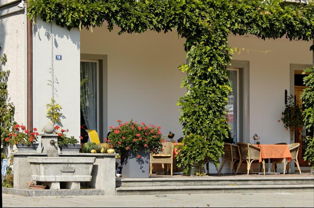 Hotel Beausite Unterseen Екстериор снимка